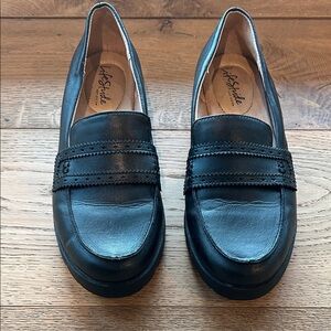 Life Stride Women's Classic Black Loafers